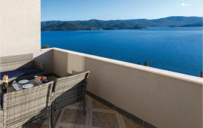 Awesome Apartment In Klek With House Sea View